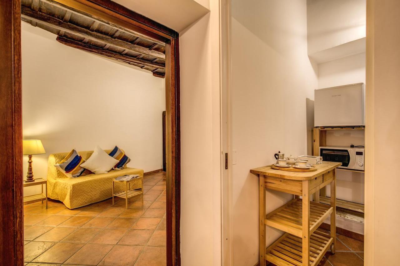 Apartment Fresh House Trevi 2 Rome